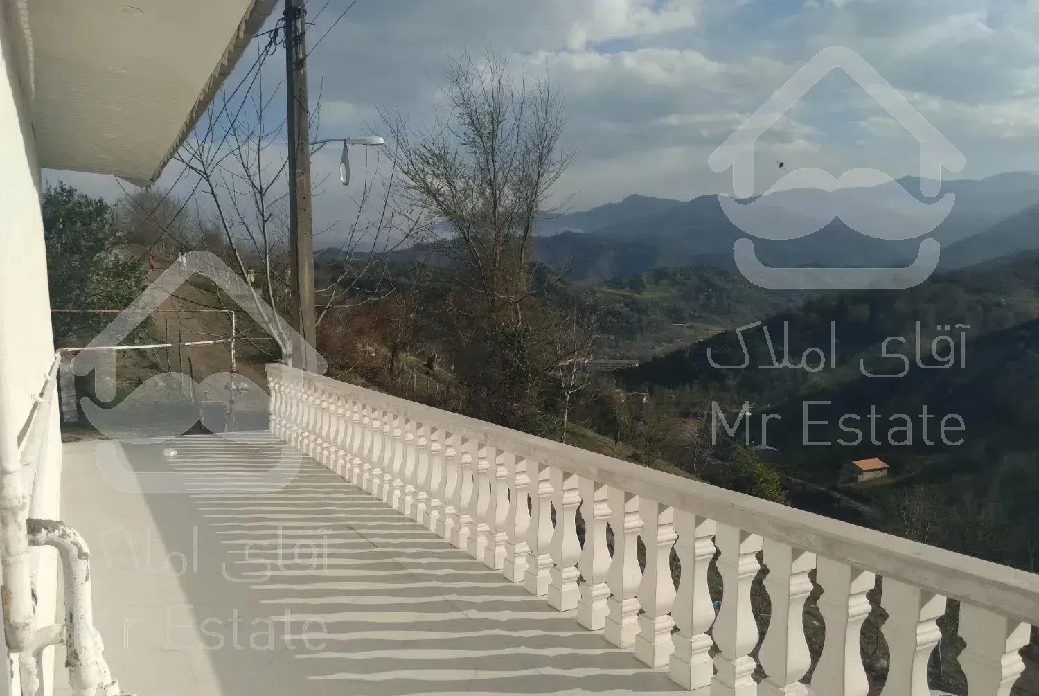 ویلاه دلباز ویو ابدی تک در منطقه با امگانات اطاقور