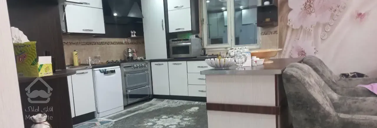 آپارتمان ۱۴۰ متری سه خوابه -- قابل تهاتر