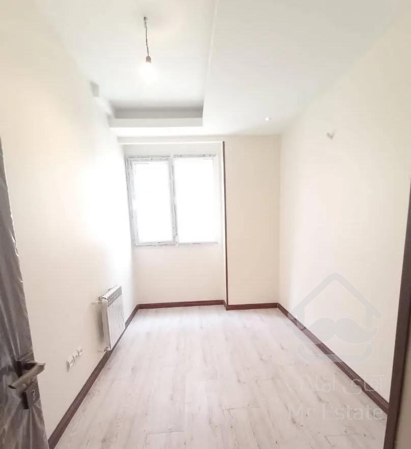 ۱۱۰ متری دوخوابه غرق نور