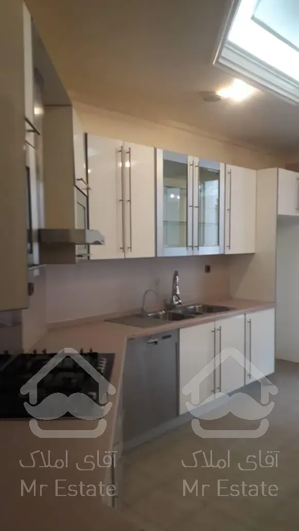 اجاره و رهن آپارتمان زعفرانیه 350  متر لوکس