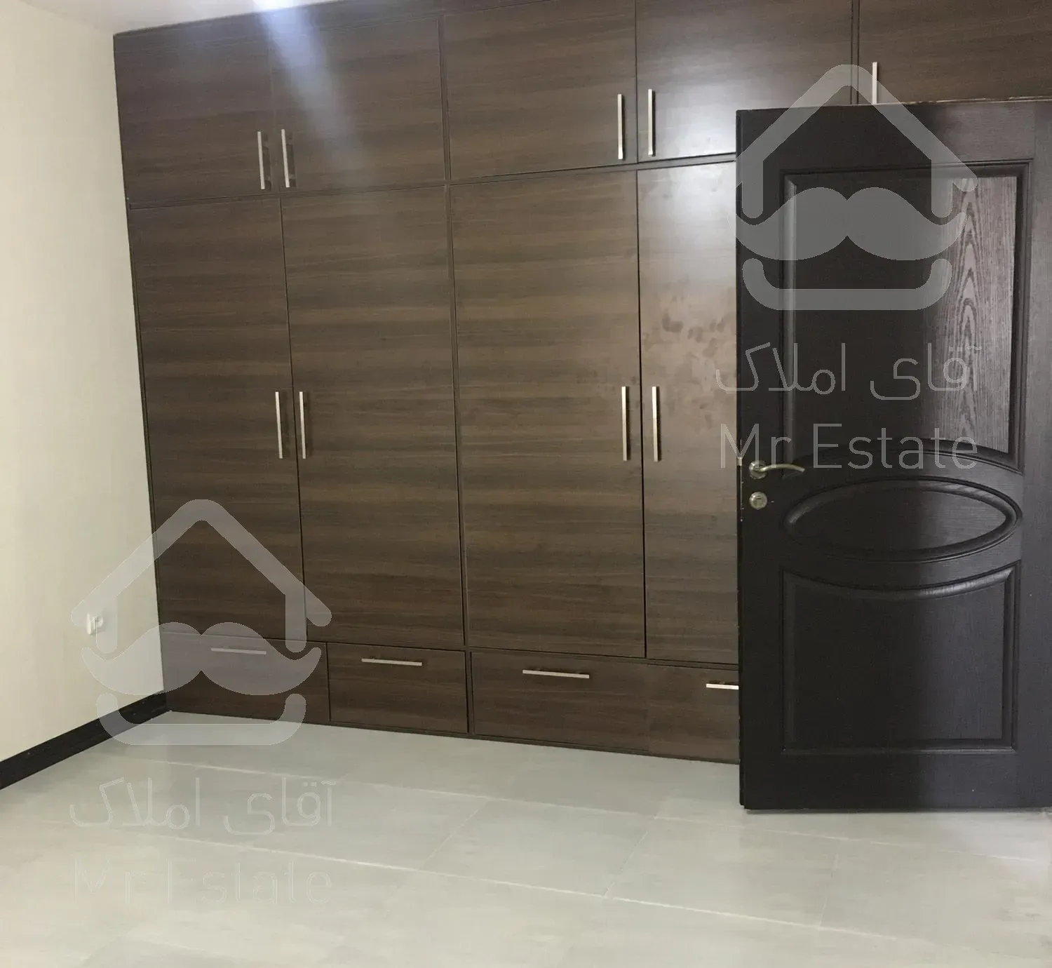 آپارتمان لب بلوار جمهوری