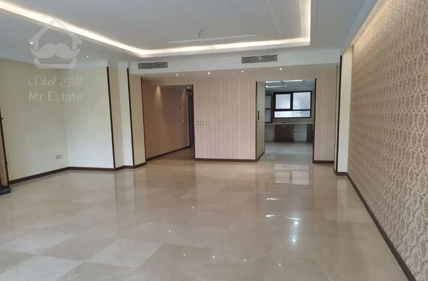 ۱۹۰متر۳خواب/ونک شیراز شمالی/تراس بزرگ/استخردار