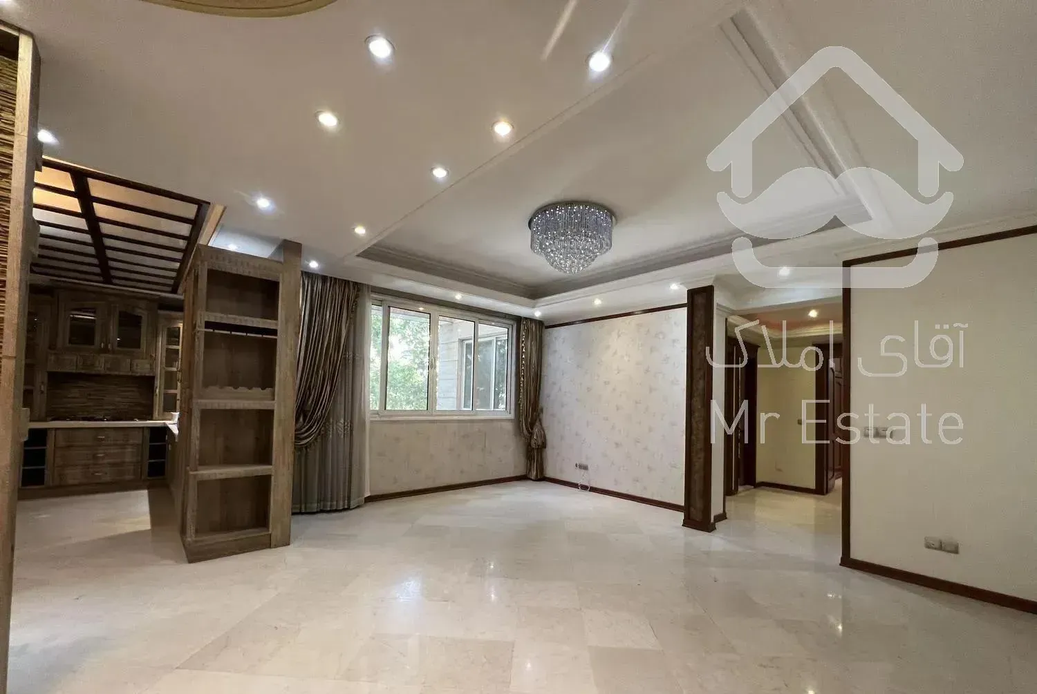 ۲۱۰ متر ۳ خواب/یارمحمدی/فول مشاعات/۲ پارکینگ سندی