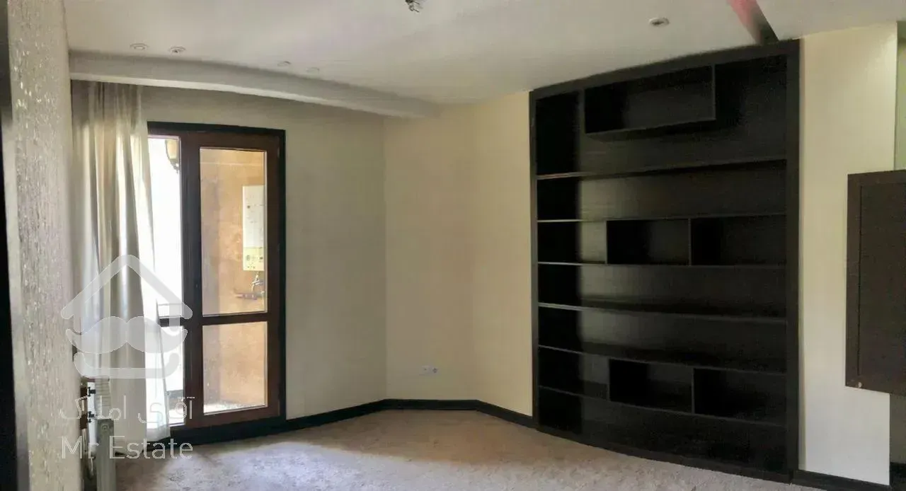 ۱۴۵متر۳خواب،نفت،۲پارکینگ سندی