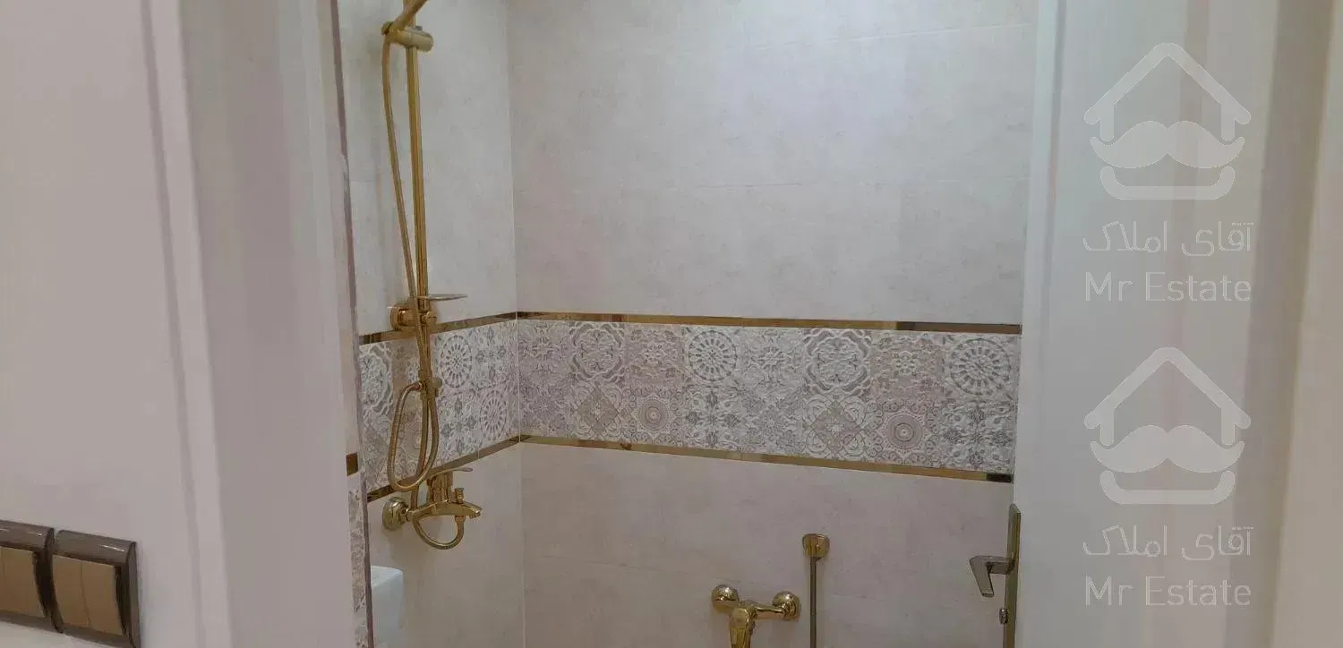 بلوار فرساد شرقی خیابان سرو 90 متر فول