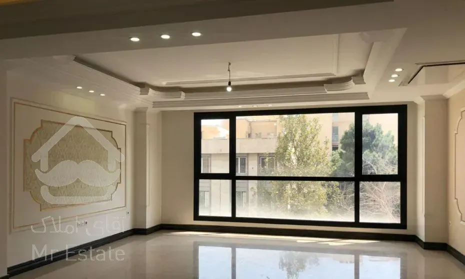 ۱۳۰ متر ۳ خواب فول کلید نخورده بلوار ۲۴ متری