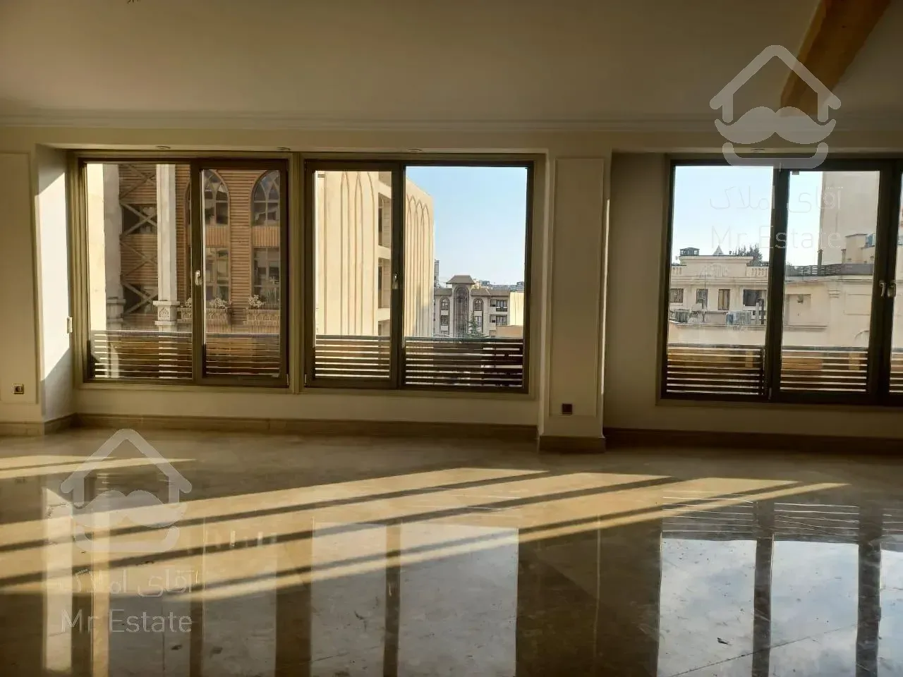 اجاره و رهن آپارتمان زعفرانیه 240  متر اکازيون