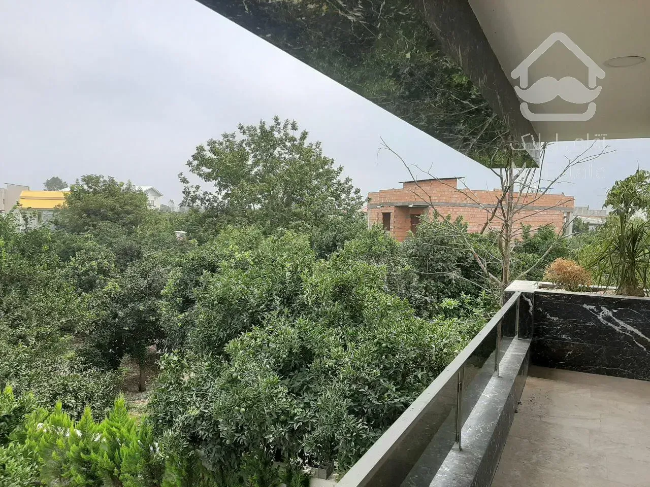 ٥٥٠ متر ويلا تريپلكس با روف ويوي ابدي كوه و جنگل