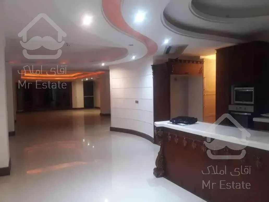 رهن آپارتمان ۲۰۰ متری نیاوران