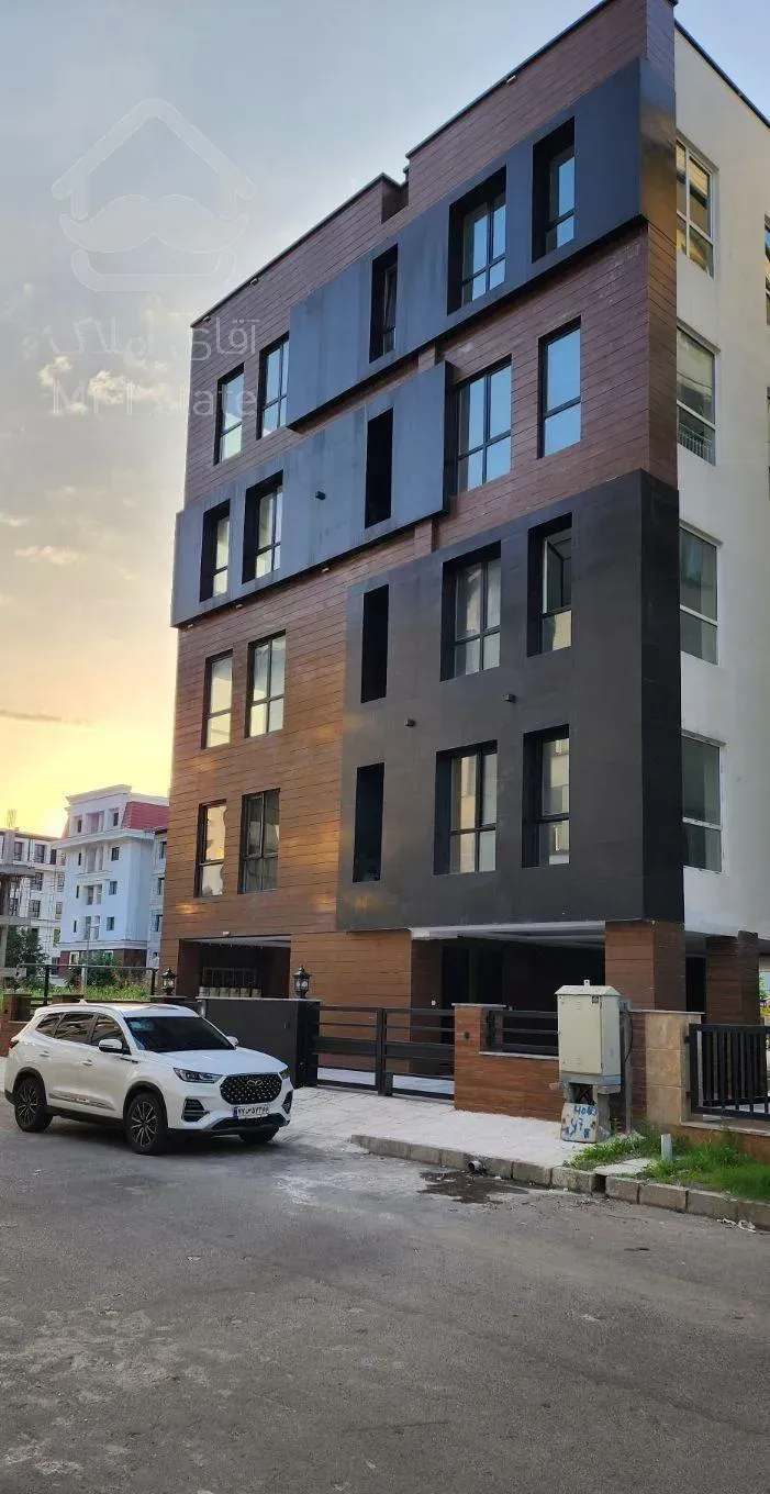 آپارتمان نوساز شهرک توریستی نمک آبرود