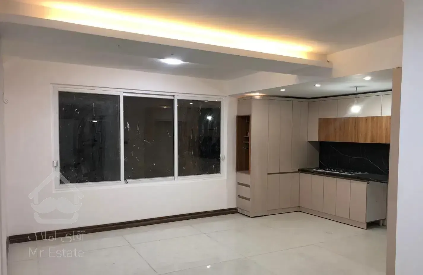 واحد ۵۷ متری/۱خواب مستر/نزدیک خیابان/همکف/امام رضا