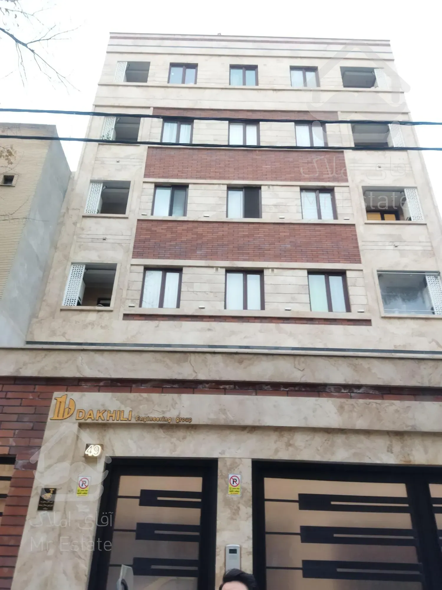 ۵۳متر آسانسوردار نزدیک مترو بریانک