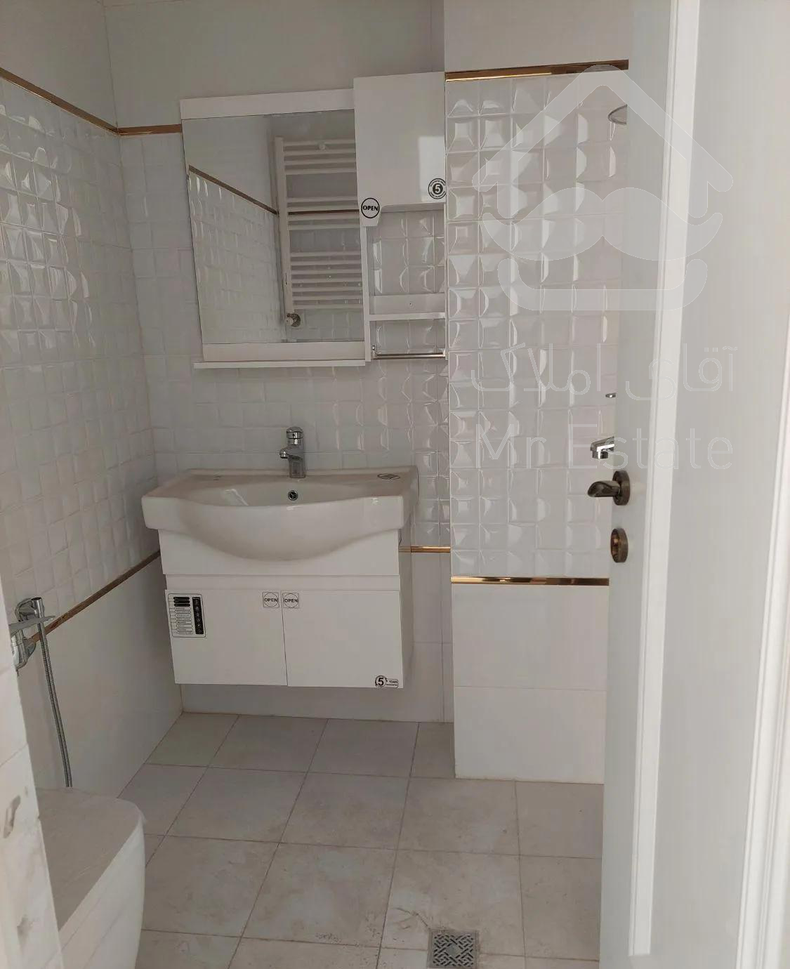 سه خواب کلید نخورده در لویزان