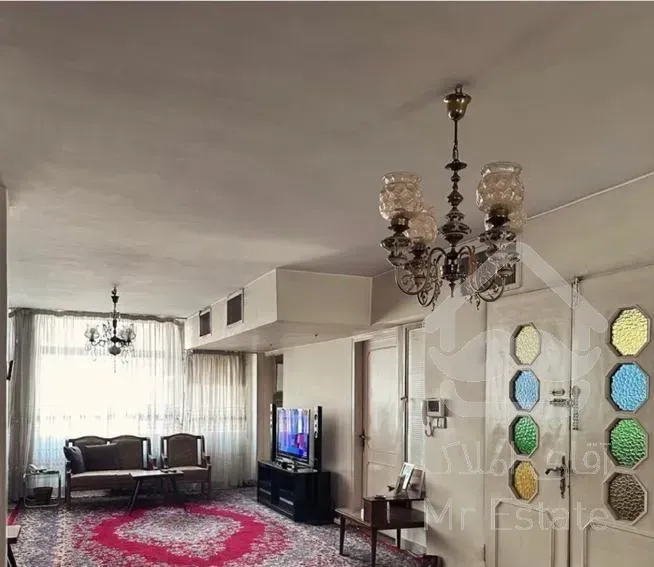 فروش ۱۷۱ متری ۴ خوابه میدان ولیعصر ۴ طرف نورگیر