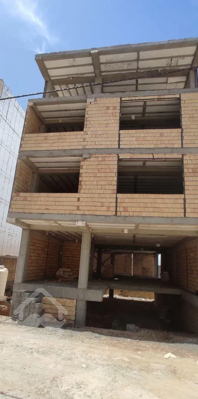 پیش فروش ۱۰۰متری دانش