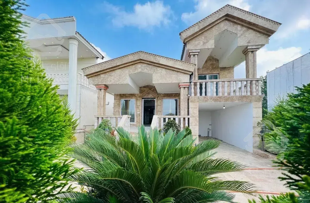 ویلا نیم پیلوت ۲۵۰ متری منطقه برند