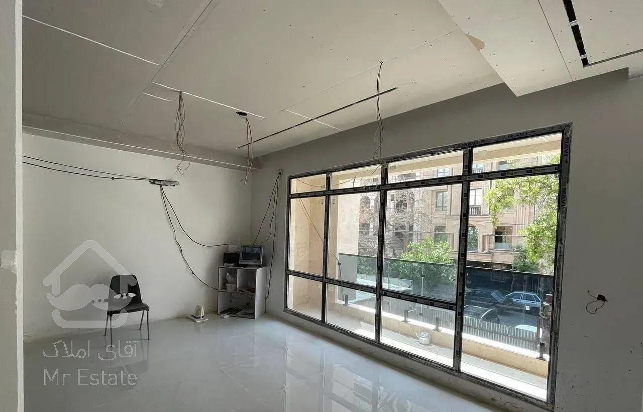 آپارتمان132متری/روبه خیابان/سندآماده/نزدیک حاشیه