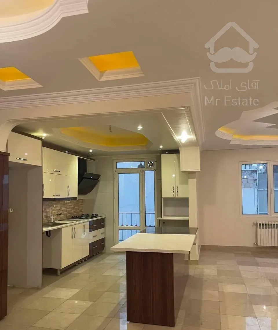 ۴۹متر / سالن سرتاسر پردخور / تکواحدی /پارکینگ دار