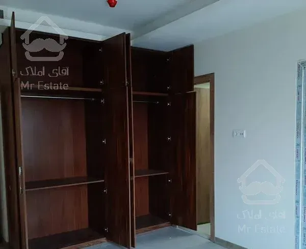 آپارتمان۱۶۰متری۳خوابه مستردار ۱۰۰متر حیاط اختصاصی