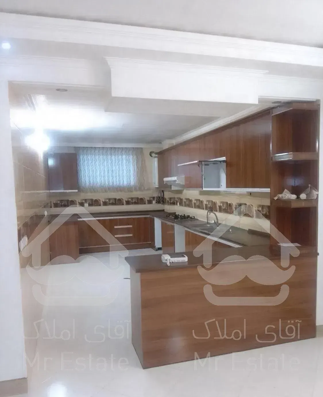 آپارتمان ۱۳۵متری،سه خواب،شیک