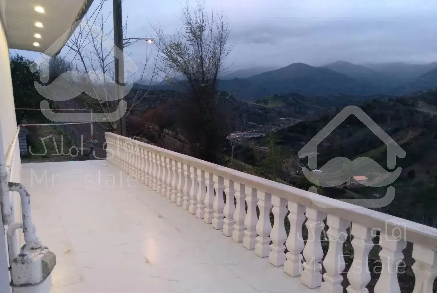 ویلاه دلباز ویو ابدی تک در منطقه با امگانات اطاقور