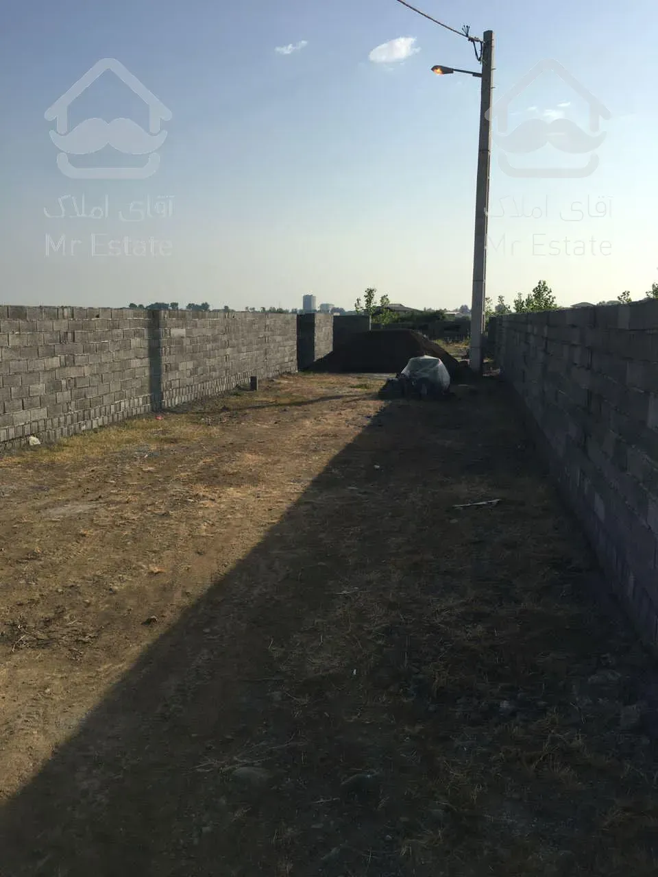 زمین مسکونی دارای جواز