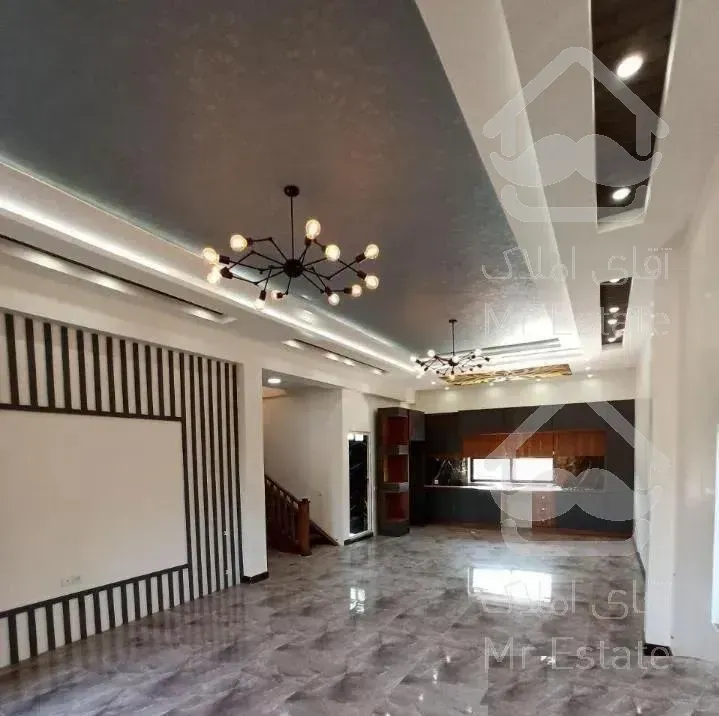 نیم پیلوت مدرن با حیاطی زیبا و مستقل