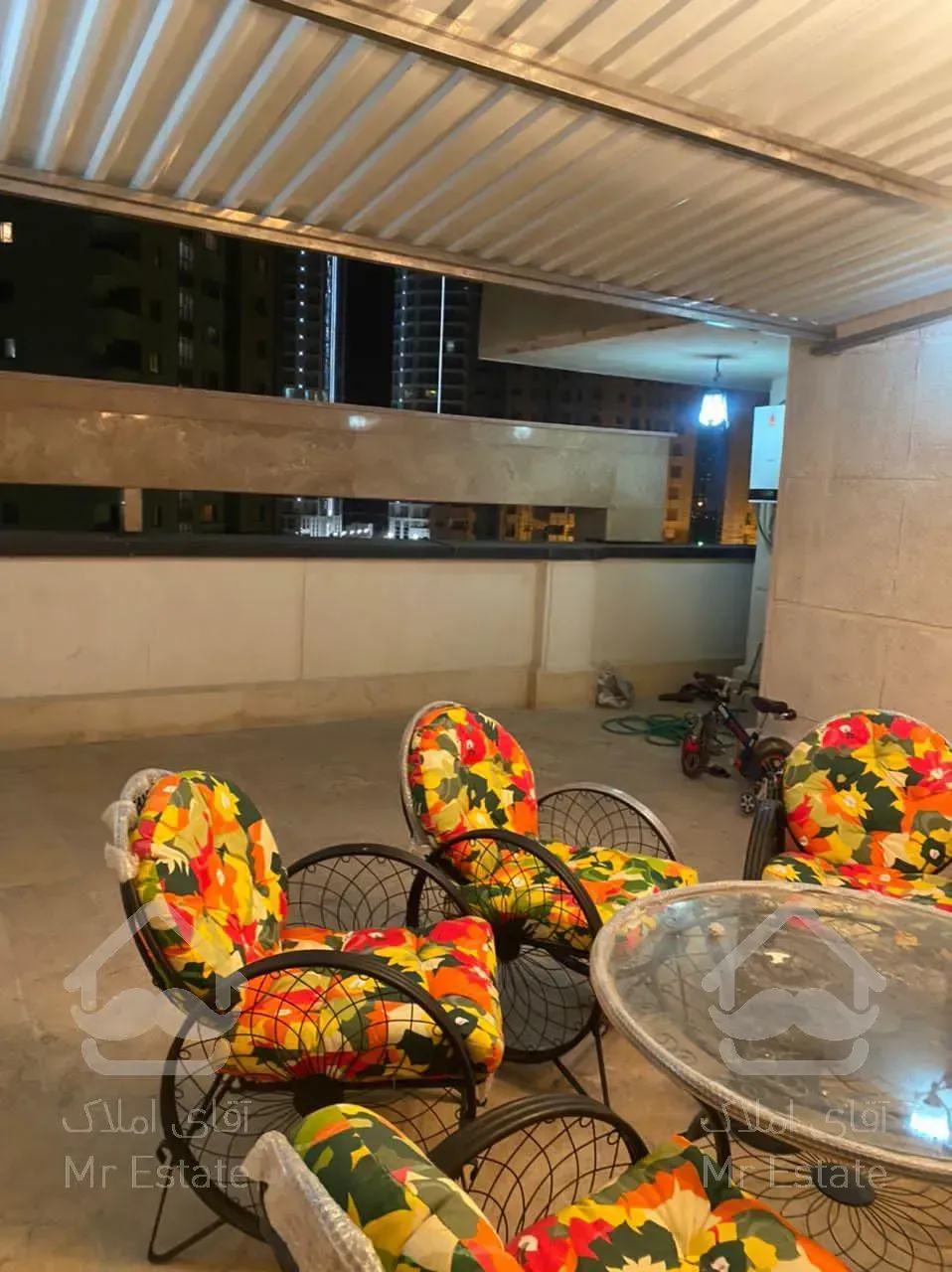 رهن آپارتمان ۱۴۳ متر در برج صدف دریاچه شهدای خلیج فارس