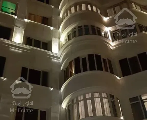 آپارتمان ٣٠٠متری بلوار ٢٤متری