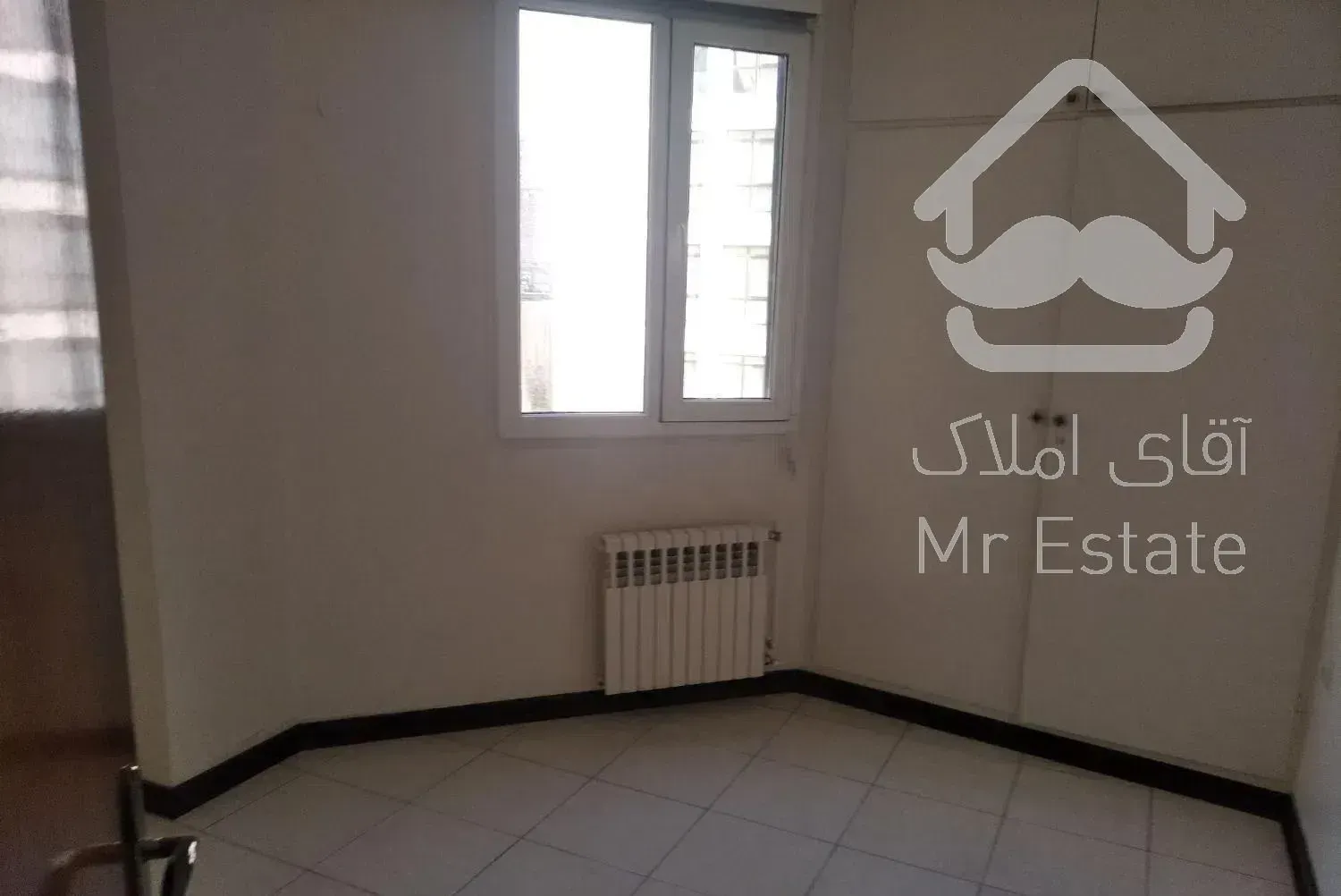 بلوار فرحزادی بالاتر از میدان کتاب گلبرگ سوم