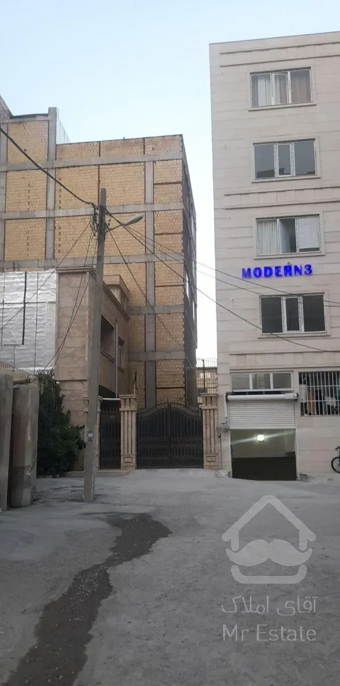 فروش آپارتمان ۱۱۲ متری ۲ خوابه شهرک دانش خشک