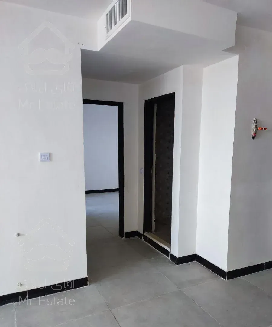 آپارتمان ۸۲ متری سند دار