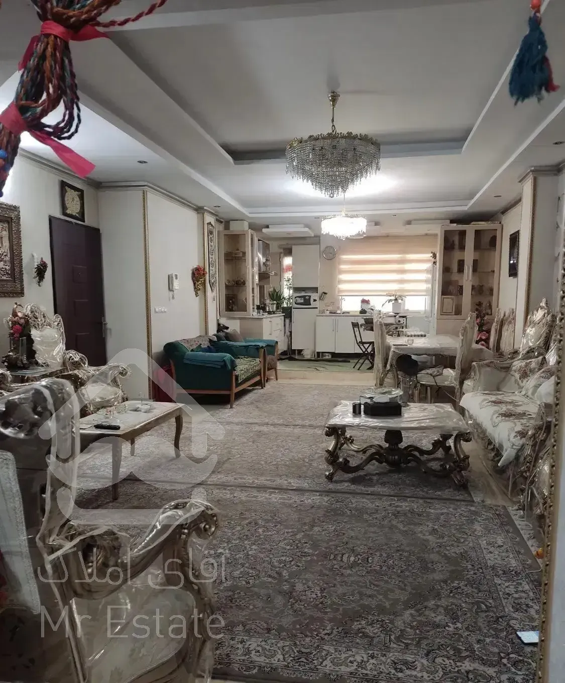 واحد ۱۰۰ متری واقع در طرشت