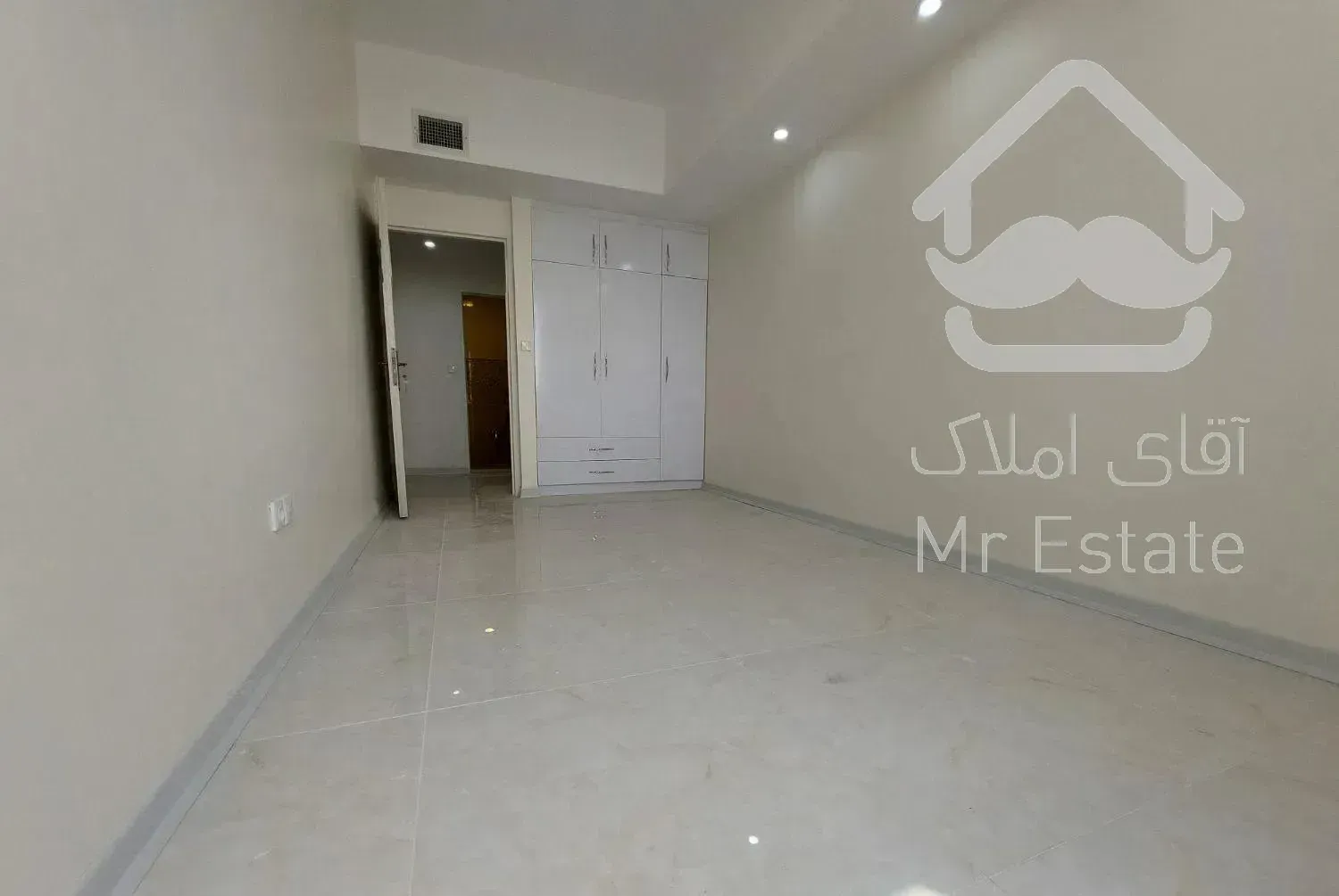 کلیدنخورده ۱۳۷متر۳خواب جنوبی مرواریدشهر