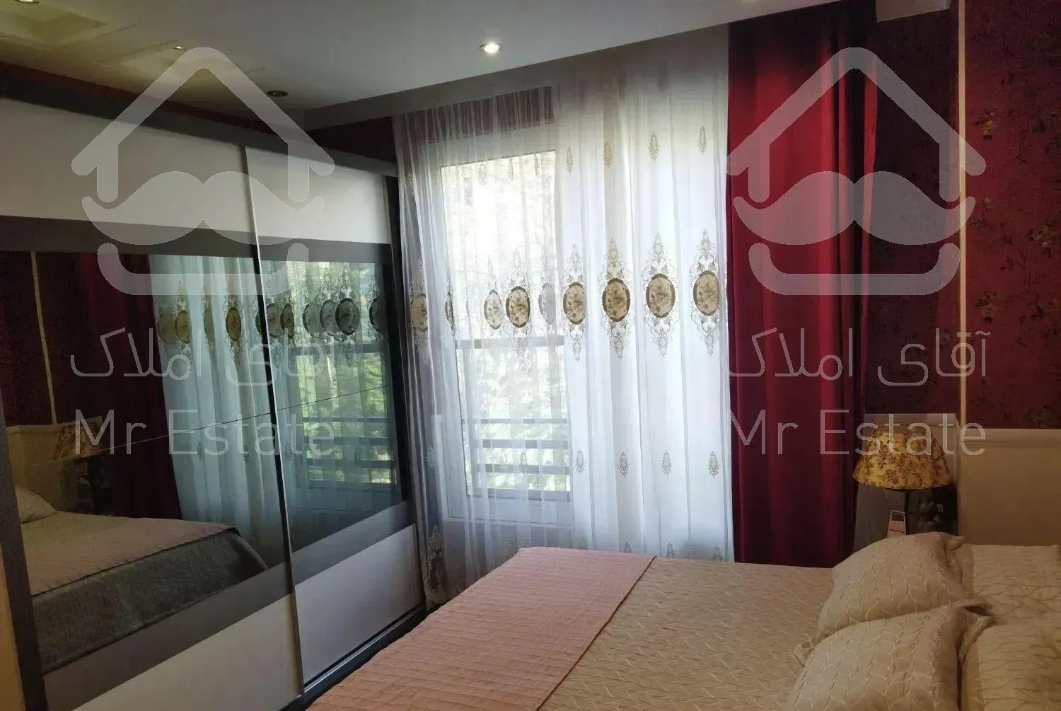 125متر دو خواب  نیاوران