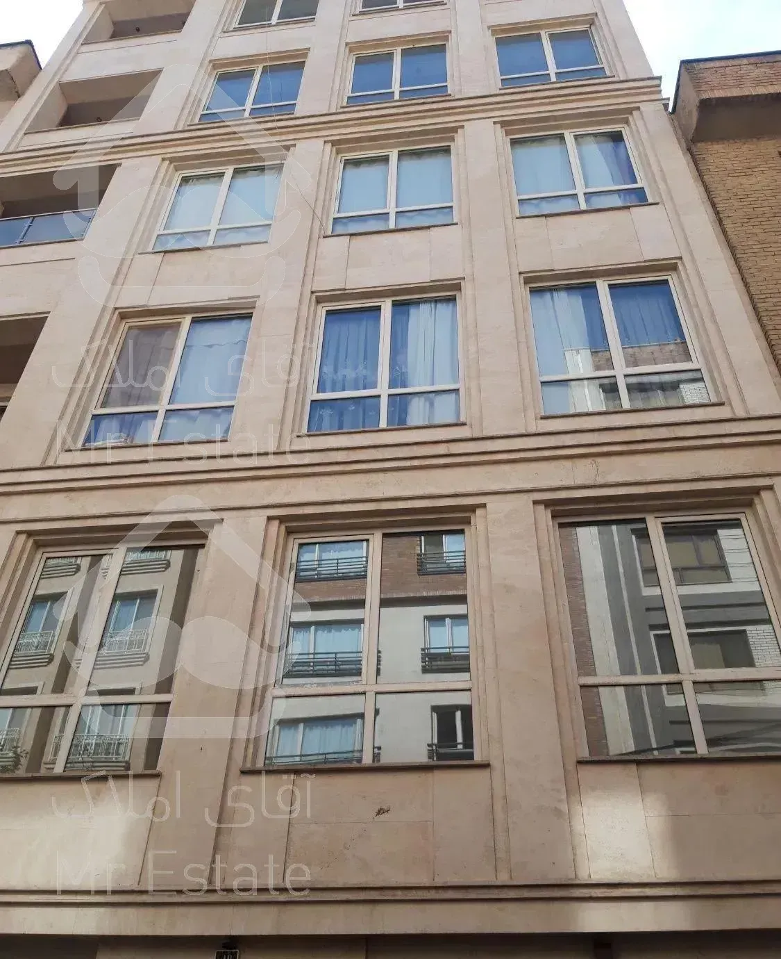 ۹۶مترده ونک انصاری ازاد