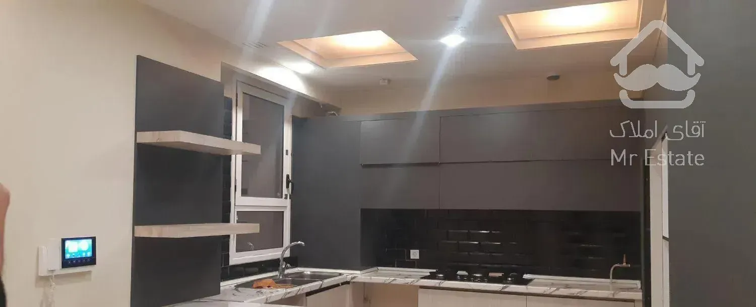 105 متر قلهک نوساز دو خواب