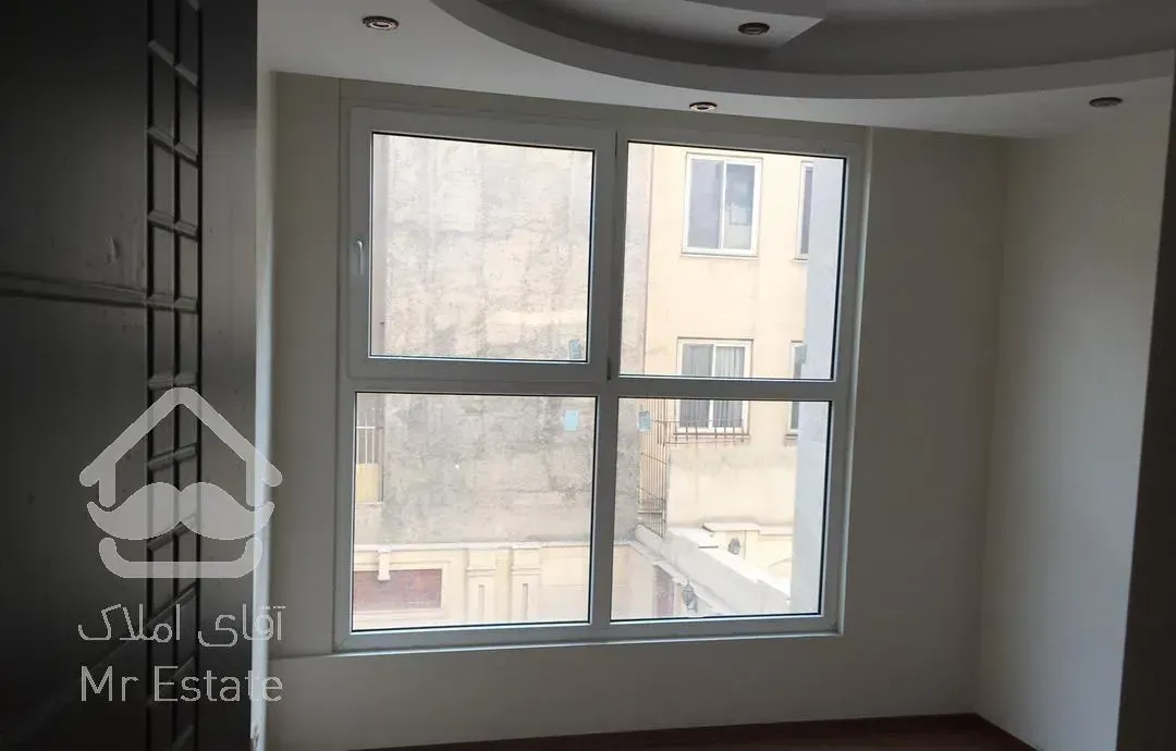 روبرو متروشریعتی۱۱۰متر۲خواب ۴ساله‌