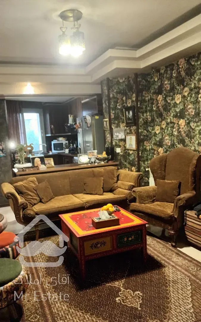 آپارتمان ۶۹ متر ۲ خواب بازسازی شده و  کم تردد