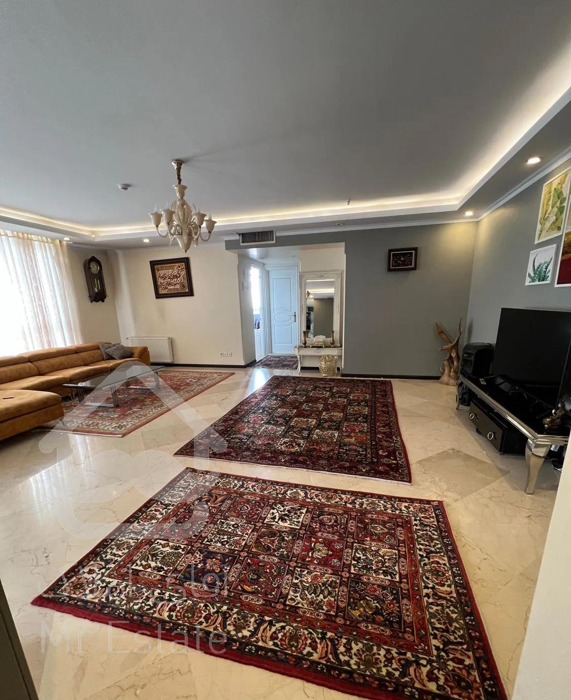 آپارتمان ۱۰۰ متری ۲ خوابه