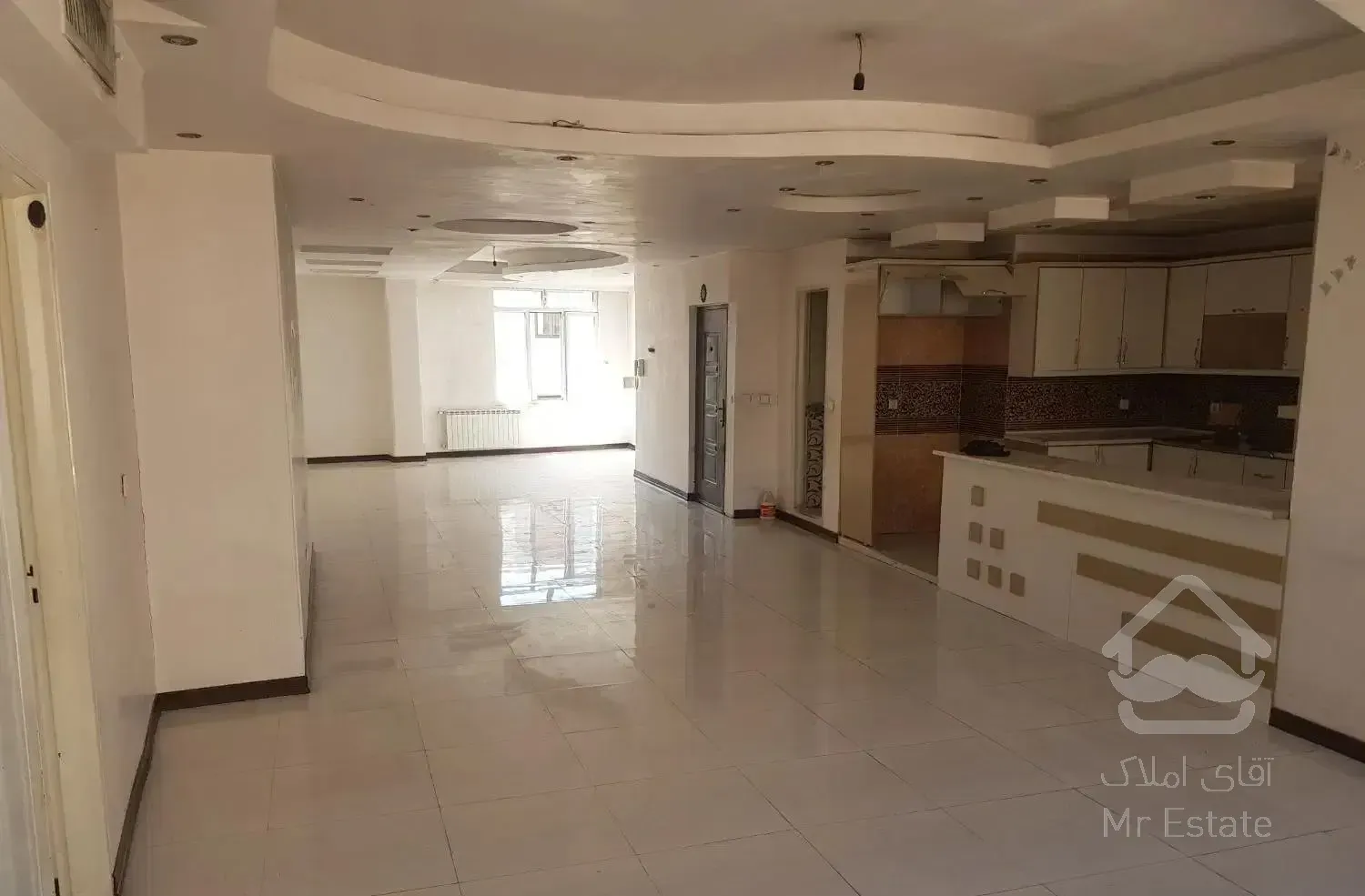 ۱۷۰ متر ۳ خواب فول امکانات آفتاب گیر