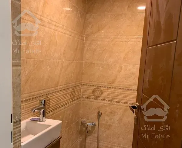 ۶۵ متر نوساز اندرزگو