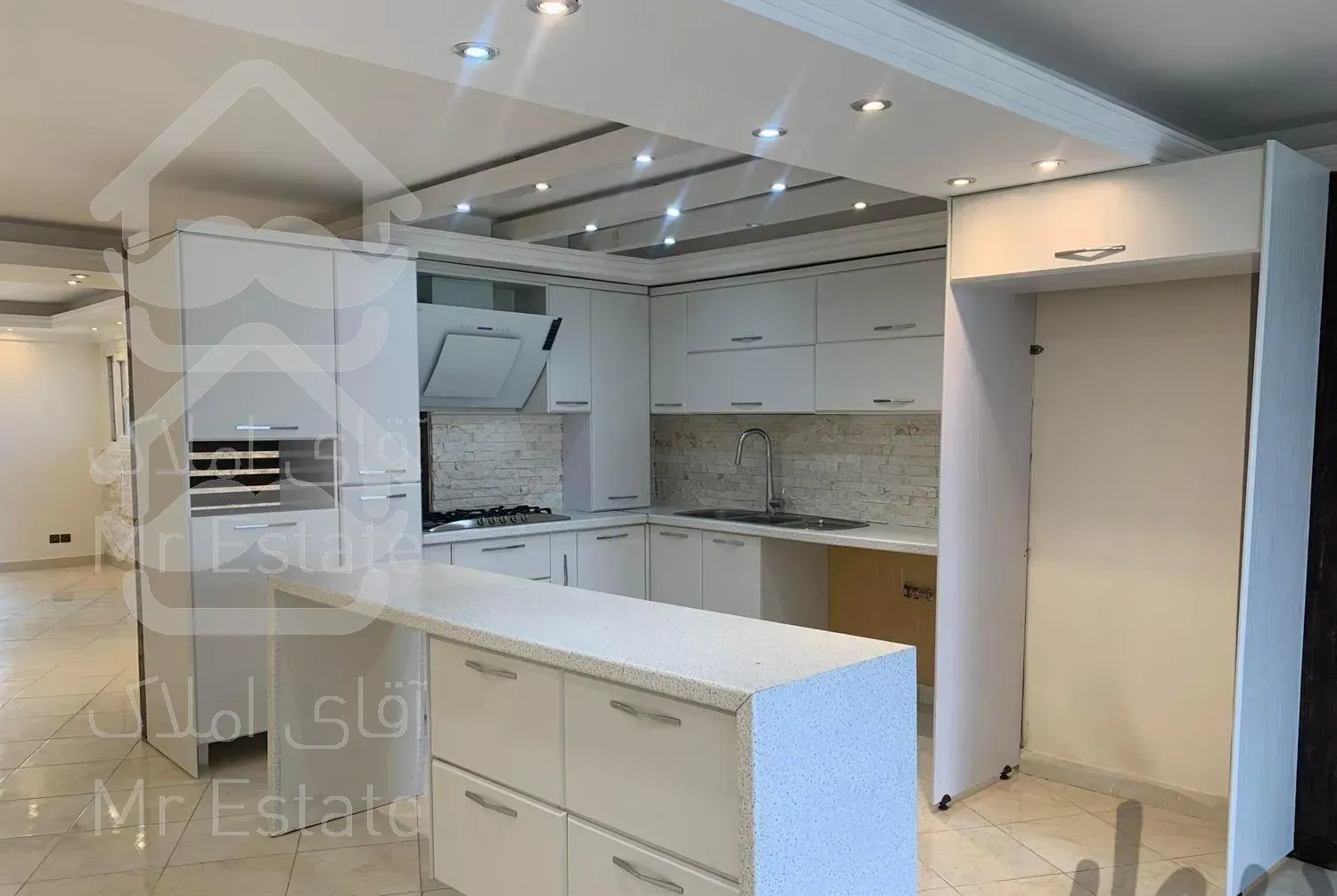 120متری / دوخواب / طبقه پنجم