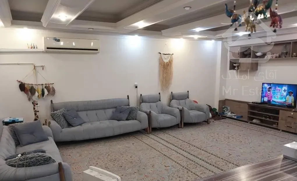 فروش واحد 102 متری واقع درگلستان/ سعدی/