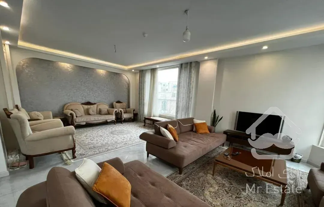 نیاوران ۱۴۰ متر ۳خواب / تاپ لوکیشن / غرق نور