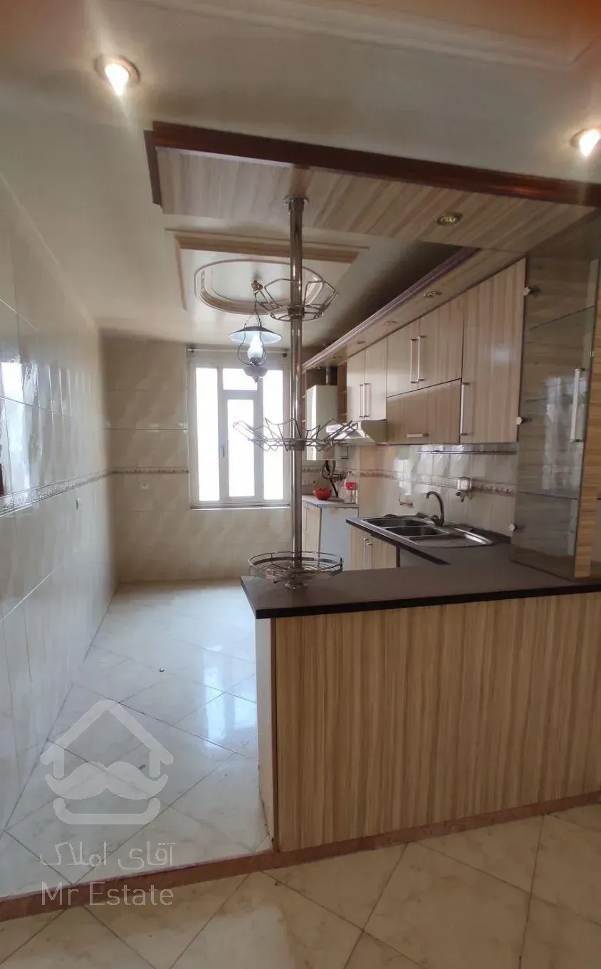 فروش آپارتمان ۷۸ متری خیابان طبرسی با پارکینگ