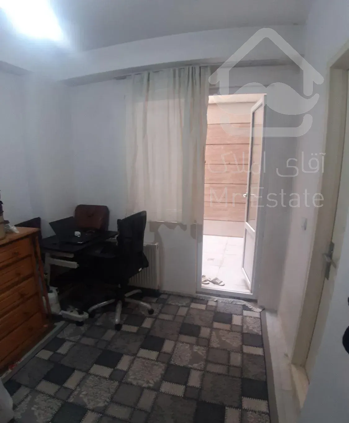 آپارتمان 62 متری دارای پارکینگ موتور