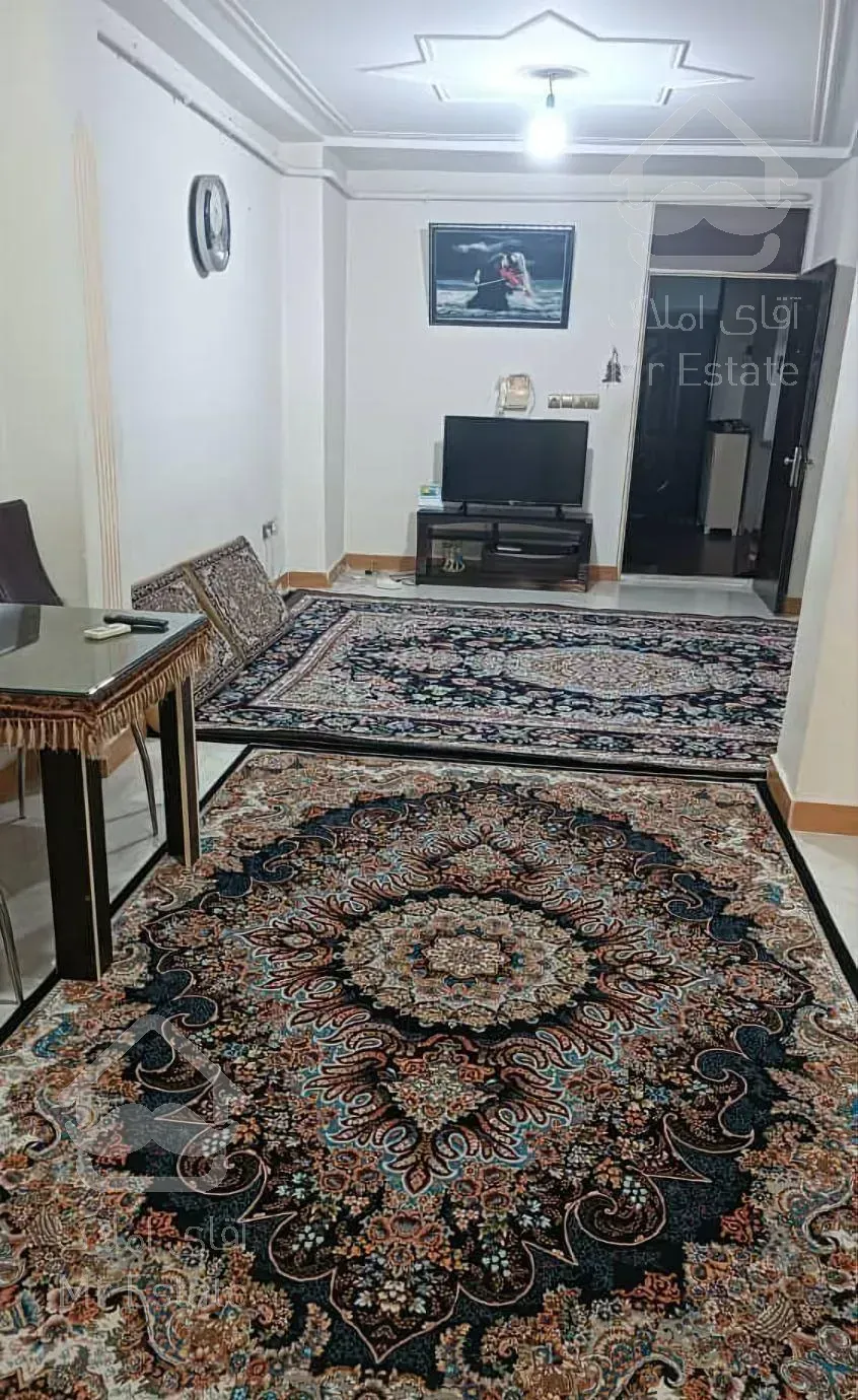 واحد ۹۲ متری پشت بانک ملی