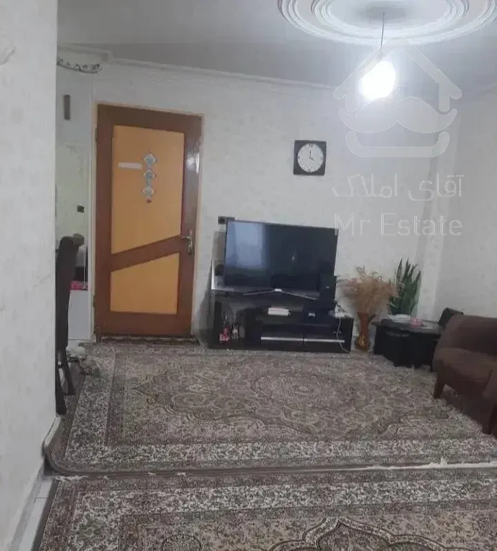 فلکه گاز/بلوار لاکان/فروش۷۰متری/۲خواب