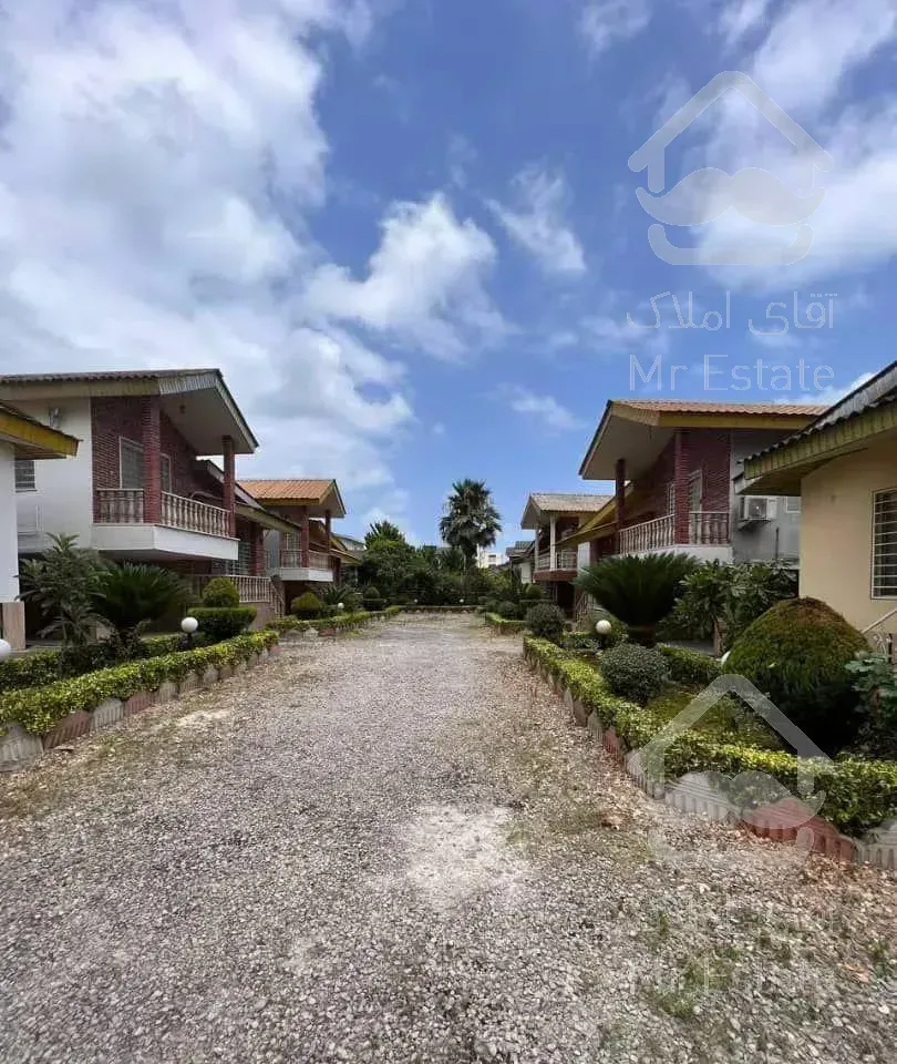 ویلا باغ ۲۰۰مترزمین سنددار شهرکی بانگهبان